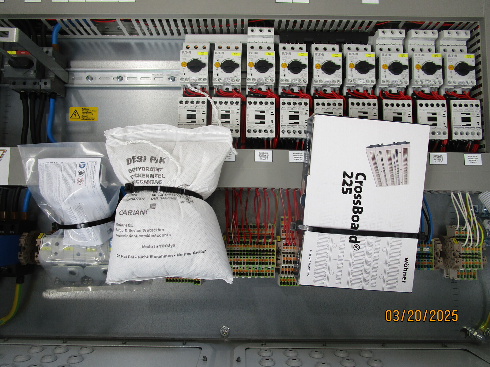 Switch cabinet lighting